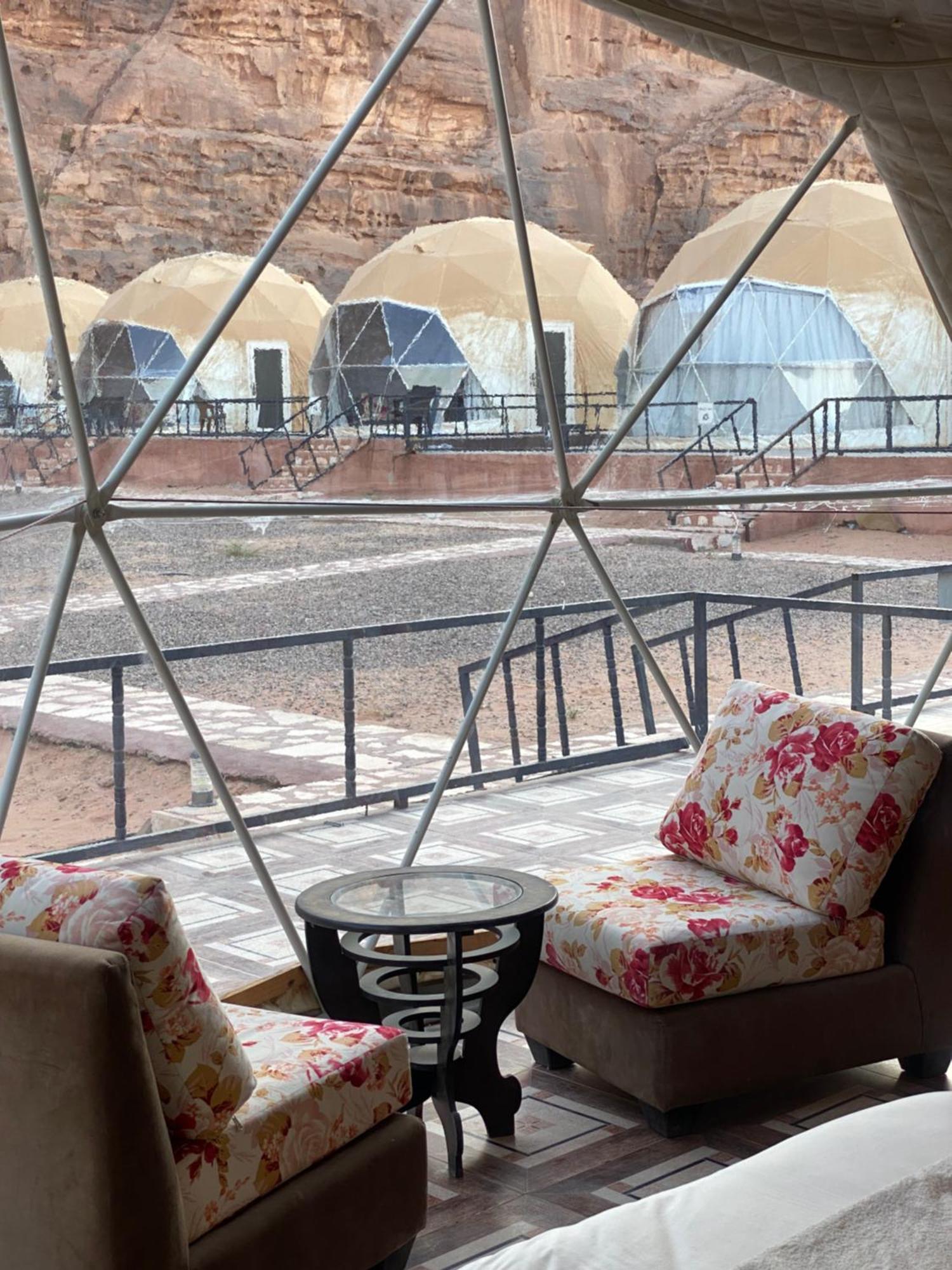 Wadi Rum Sky Camp Exterior photo